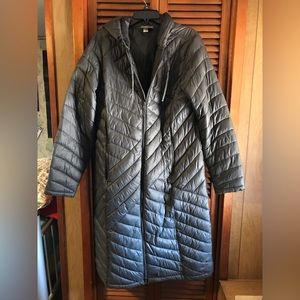 Tek Gear long winter coat. XL. Not down filled.